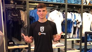 El e noul "pariu" al celor de la Craiova: "Aș da totul pentru a cuceri titlul de campion" + Cum sunt fanii olteni: "Când intri pe gazon ți se face pielea de găină"