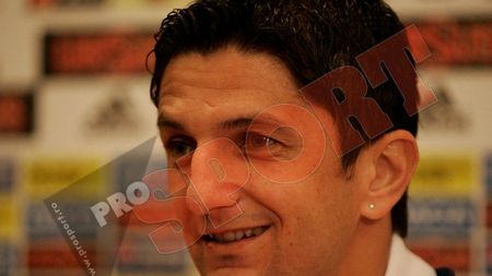 Lucescu Jr: "Aș fi ipocrit** dacă aș spune că nu mă interesează rezultatul cu Polonia!"