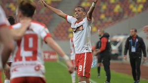 Rivaldinho începe să arate de ce este fiul marelui Rivaldo. După bara contra celor de la FCSB, brazilianul a spart în sfârșit gheața pentru Dinamo | FOTO