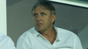 Săndoi:** "Sper ca Universitatea să câștige derbyul cu Steaua!"