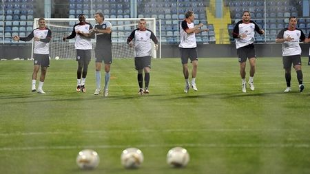 Noi nu mai sperăm, dar Armenia și Muntenegru pot merge la Euro! Care e arma balcanicilor în fața Angliei? ** Un atacant de COȘMAR pentru rapidiști și mentalitatea: "Războiul ne-a călit!"