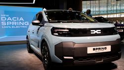 Francezii au văzut noua Dacia Spring și au dat verdictul: „Clona lui Twingo, seducătoare”