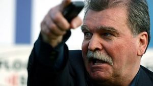 Dinu Gheorghe vrea să dea o super lovitură!** Ce jucător vrea să ia din curtea lui Porumboiu