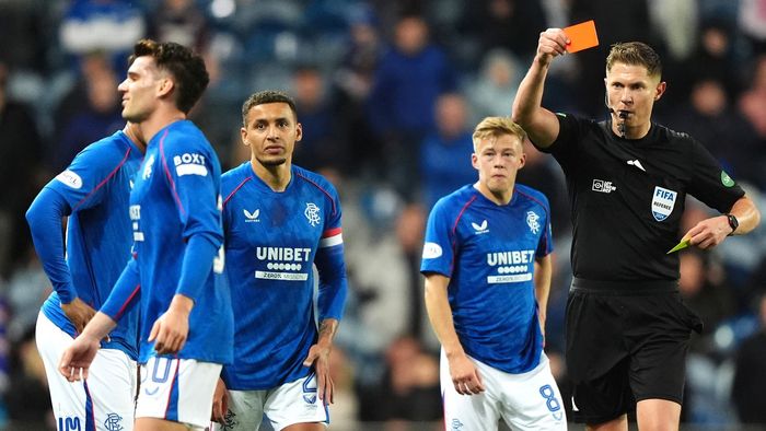 Nota lui Ianis Hagi. Cât a primit românul după ce și-a distrus revenirea la Rangers cu un cartonaș roșu halucinant