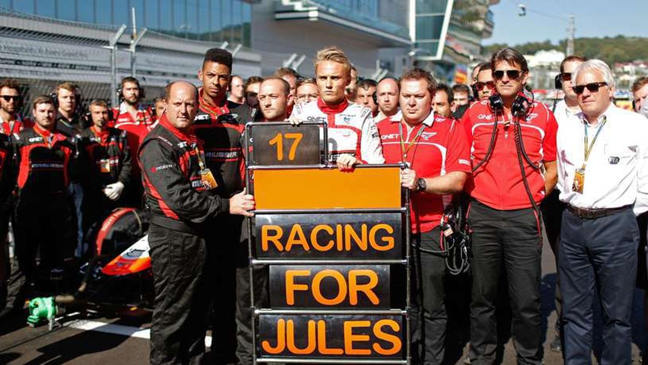 Capul lui Jules Bianchi a fost supus la forțe de 92 G în accidentul de la Suzuka. Echipa Marussia, acuzată că i-a transmis pilotului să nu încetinească, deși erau afișate steaguri galbene