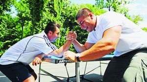 Spectacol la Via Sport!** UITE pe cine a vrut să pună Florentin Petre la skandenberg