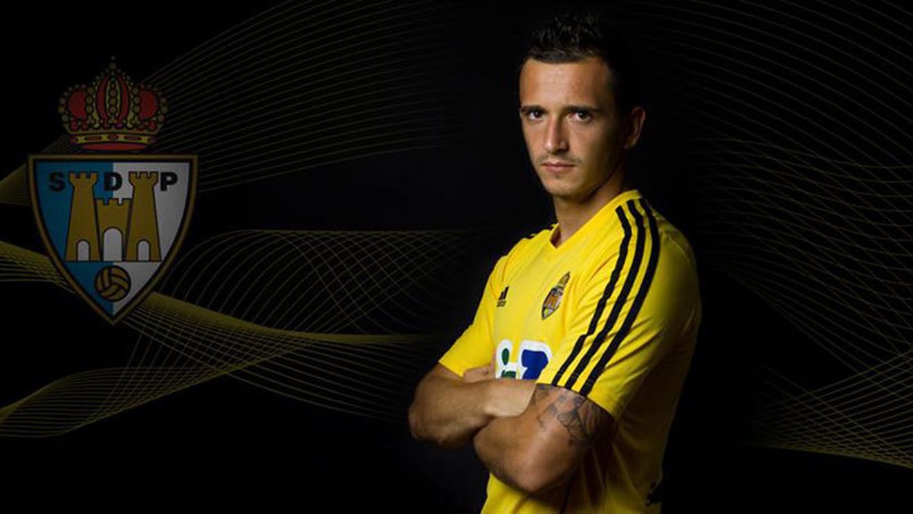 Portarul Dinu Moldovan, titular pentru Ponferradina în victoria cu Betis Sevilla