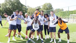 Tottenham l-a dat după ce l-a tratat ca pe Radu Drăgușin și fotbalistul trage un semnal de alarmă pentru român! „Te pierzi, nu joci, nu ai ritm”