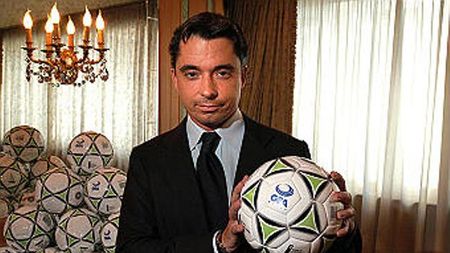 Moggi: "Mutu rămâne 100% la Fiorentina! Va fi căpitan!"