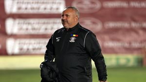 S-a aflat adevărul despre cum a ajuns Miță Iosif antrenorul Rapidului! Toată lumea credea că patronul Victor Angelescu l-a numit, dar tehnicianul a fost impus de altcineva: „Cred că el l-a forțat, nu Corsicanu!” | VIDEO EXCLUSIV ProSport Live