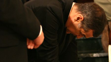 "S-a jucat cu focul și s-a ars!" Cum prezintă presa din Vest arestarea "excentricului cioban devenit milionar după '90"