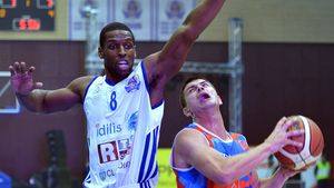 Asesoft Ploiești a renunțat la americanul Christopher Dunn