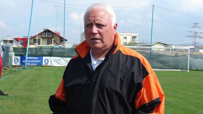 Doliu în fotbalul brașovean! A murit o legendă a stegarilor, antrenorul echipei care s-a bătut cu Interul lui Ronaldo