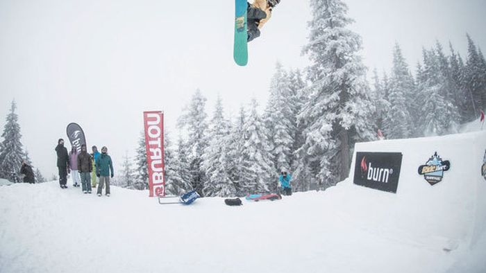 Zăpada a ars în "frigiderul României".** Cei mai buni snowboard-eri s-au întrecut la Harghita-Mădăraș