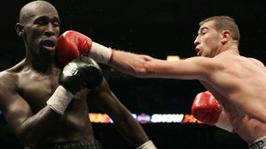 Lucian Bute: "Azi s-au împlinit 10 ani de la un moment unic în cariera mea"