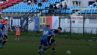 Ca pe timpul comunismului! Jiul Petroșani își cenzurează suporterii după plecările greilor Andrei Blejdea și Albert Voinea