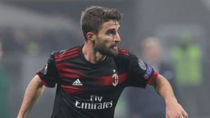 Borini ajunge pe mâna unui fost antrenor din Liga 1. Atacantul părăsește Milanul în iarnă