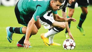 Maghiarii anunță că nu scăpăm de Szalai! Cel mai periculos atacant maghiar poate juca în meciul cu România