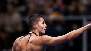 David Popovici, record mondial „ascuns” în finala de aur de la 100 metri liber! E primul din istoria omenirii care a făcut asta