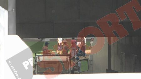 FOTO** Au început din nou lucrările la "Național Arena"! Gazonul va fi înlocuit