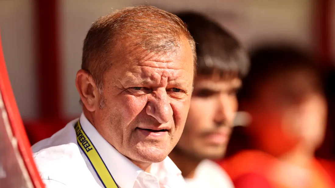 Dorinel Munteanu, mesaj pentru jucătorii Reșiței după umilința cu Popești Leordeni: ”O mentalitate de învingător nu se construiește după trei meciuri câștigate. Când primești șapte goluri în două jocuri, n-ai dreptul să te gândești la nimic”