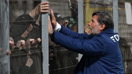 Dumitru Dragomir, laude pentru Nicolo Napoli după victoria oltenilor în Giulești. „E un vulpoi bătrân. L-a surclasat tactic pe Adrian Mutu. Mititelu nu trebuie să îl scape din curtea lui!” | EXCLUSIV