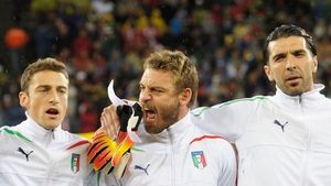 Italia a scăpat din Alca(T)raz!** Vezi cum s-a "încălzit" De Rossi înaintea meciului