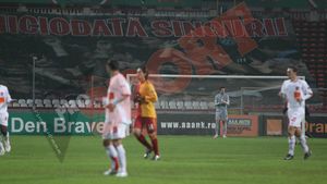 Fanii 'câinilor', 'prezenți' în tribune!** "Niciodată singuri!"