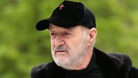 Gigi Becali l-a scos din echipa de start. Fotbalistul s-a dus la Palat și și-au aruncat cuvinte grele: „Și din partea mea, și din partea lui!”