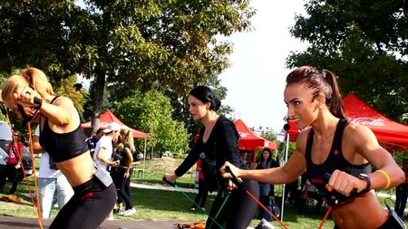 FOTO** Andreea Marin a atras toate privirile la Fall Kick Off 2012