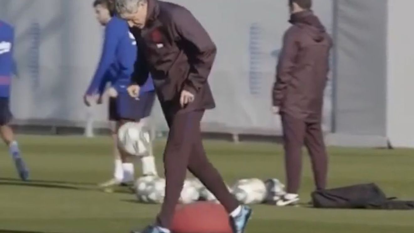 Quique Setién vrea să îl impresioneze pe Messi! Noul antrenor al Barcelonei i-a cucerit deja pe fani: „Valverde nu ar putea niciodată” | VIDEO