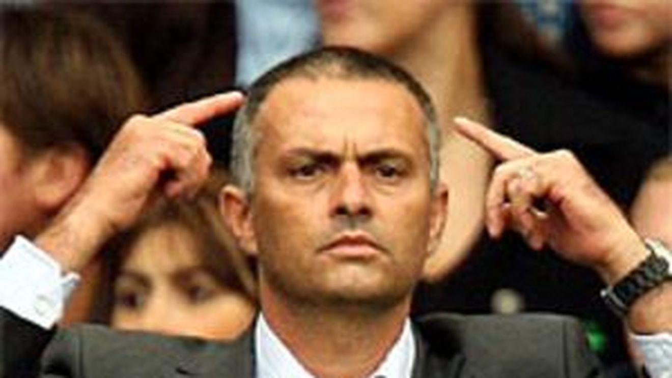 Lucescu continuă "duelul special": "Dacă jucam eu ca Mourinho, toți în țară mă criticau"
