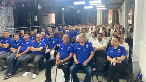 În handbal avem arbitraj de nota 10? Promovabilitate mare în condițiile în care testele au fost mai dificile ca în anii trecuți: „S-a eliminat orice bârfă, orice zvon”. EXCLUSIV