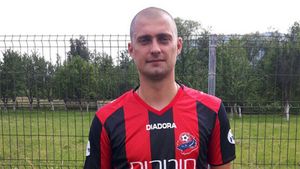Răsturnare de situație în cazul lui Gabi Tamaș. Fundașul negociază rezilierea contractului cu Hapoel Haifa și o posibilă revenire în Liga 1