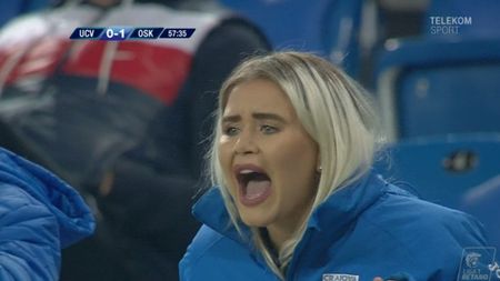 FOTO | Reacția prietenei lui Mitriță, după ce atacantul a văzut cartonașul roșu în meciul cu Sepsi. Ce au surprins camerele TV