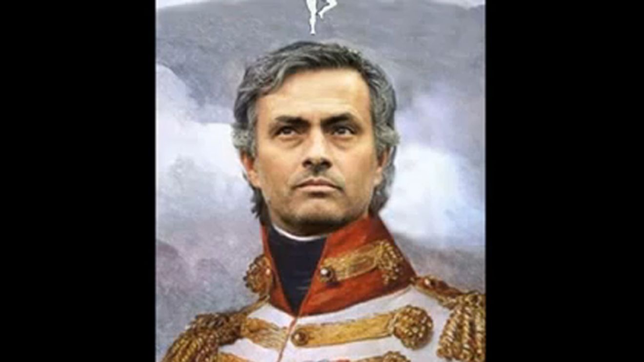 "Bună seara, bună seara, bine v-am găsit!"** SHOW Ã¡ la Mou' VIDEO Vezi melodia dedicată 'Dumnezeului Mourinho'