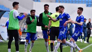 Eugen Trică și-a certat jucătorii în vestiar, după succesul obținut de ”FC U” Craiova cu ASU Poli: ”Nu vreau să mai văd așa ceva.” De unde au plecat nemulțumirile antrenorului și ce le-a cerut