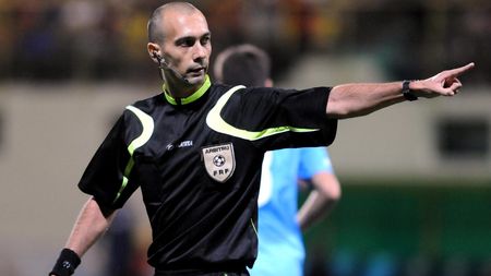 Apariție extrem de rară a fiului lui Ion Crăciunescu, Teodor Crăciunescu, despre care s-a zvonit că s-ar fi călugărit! A venit la meciul de retragere al Generației de Aur: cu ce se ocupă, la 46 de ani, fostul arbitru de Liga 1, după ce s-a apropiat mult de Dumnezeu