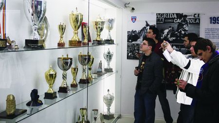 Steaua reacționează. ProSport a scris că gruparea Armatei a cheltuit 56 de milioane de lei în ultimele 9 luni ca să câștige 0 titluri mondiale la seniori în probele olimpice, iar "roș-albaștrii" răspund cu lista succeselor la europene și juniori. Și cu un reproș

