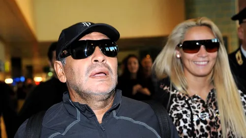 VIDEO | Maradona și-a ieșit din nou din minți. Starul argentinian i-a aplicat o corecție unui jurnalist în mijlocul străzii