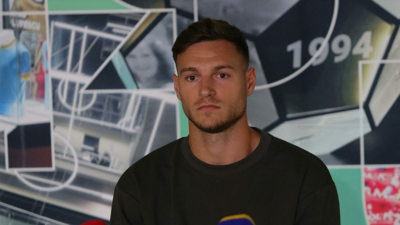 Transferul la FCSB îl ajută pe Dennis Politic să fie mai aproape de marele său obiectiv: „E visul meu din copilărie”. Ce i-au făcut dinamoviştii pe stradă