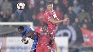 EXCLUSIV | Dinamo a ignorat soluția care ar fi pus capăt coșmarului! Un apropiat al clubului furnizează informații: "Cum să i se propună contract pe patru luni de zile? Eu nu am mai auzit așa ceva"