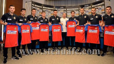 Steaua și-a prezentat oficial noile achiziții.  Reghecampf știe când vor debuta Marica și Bawab: "Vor juca ultimele 30 de minute"