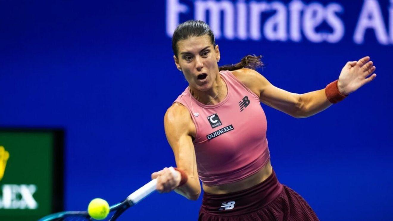 Zi cu ghinion pentru Sorana Cîrstea! Românca a ratat calificarea în finala turneului demonstrativ de la Abu Dhabi