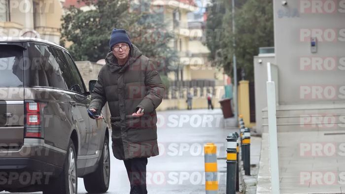 După 135 de meciuri cu Dan Petrescu pe bancă, fotbalistul dezvăluie din suferința antrenorului: „Asta am făcut de ziua lui”