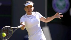Simona Halep a dat cărțile pe față despre relația cu Patrick Mouratoglou, după ce francezul a recunoscut că el și echipa sa sunt vinovați că s-a dopat: „Încrederea mea e zdruncinată!”