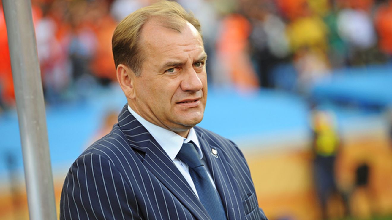 Vladimir Weiss și-a prelungit contractul cu naționala Slovaciei până în 2014