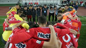 VIDEO | FCSB - Al Gharafa 2-1. Man și Jakolis au profitat de gafele adversarilor, Sneijder a marcat golul meciului