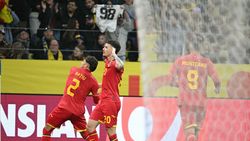 A văzut cum a jucat românul împotriva Suediei și îl vrea la FC Barcelona: „Se pliază perfect, face față!”