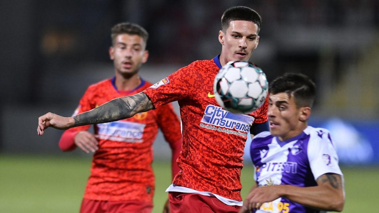 Amânare sau meci pierdut „la masa verde” de FCSB? Ce prevede regulamentul UEFA în situația în care o echipă nu are 13 jucători pe foaia de joc